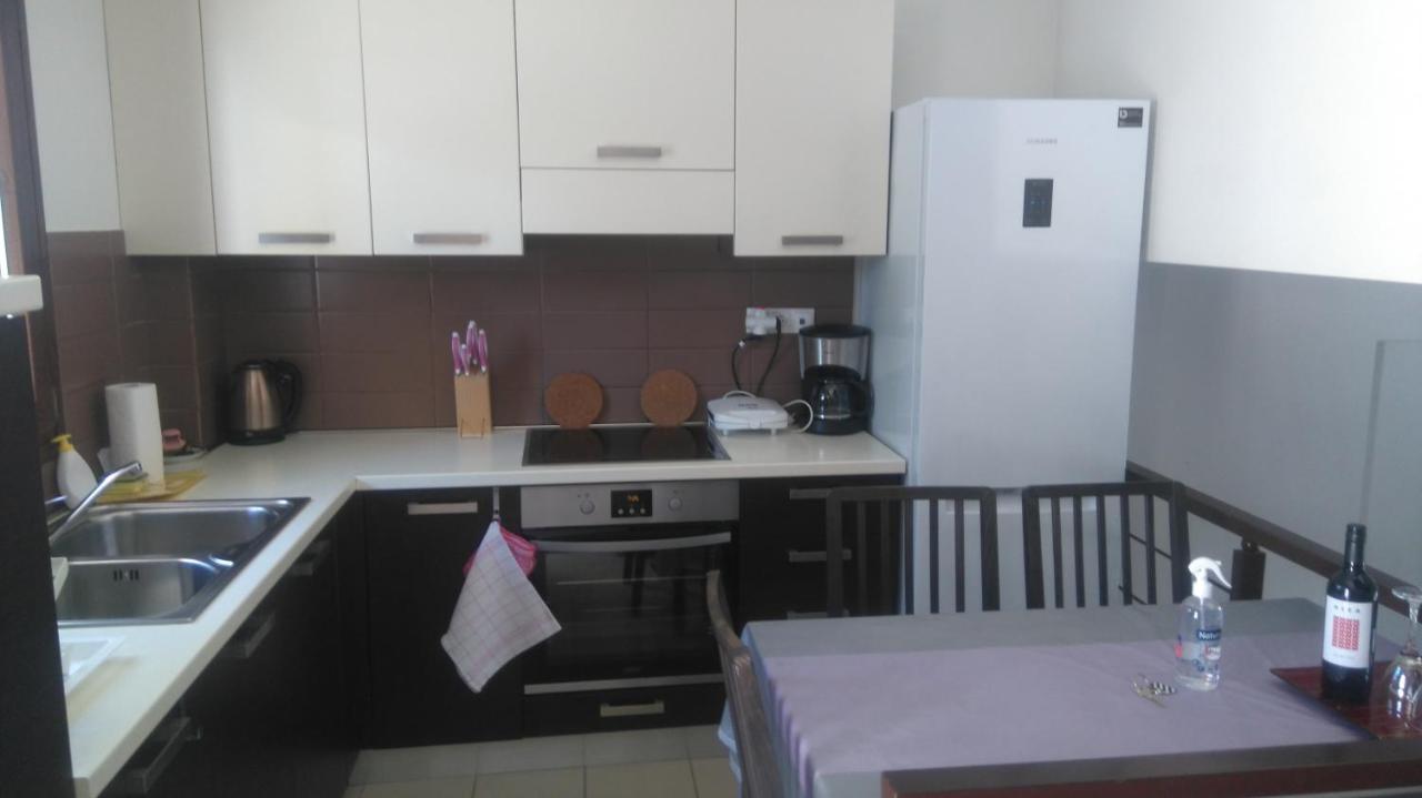 Maisonette Close To The Beach Нікіті Екстер'єр фото