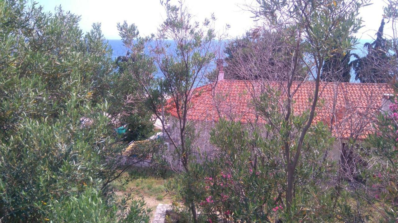 Maisonette Close To The Beach Нікіті Екстер'єр фото